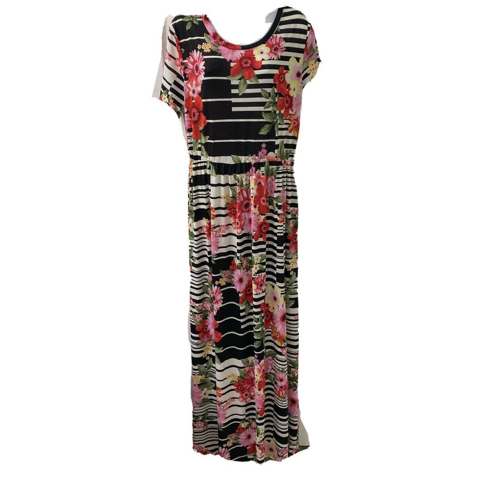 Woman's Maxi Dress Black Flower Knit Short Sleeve